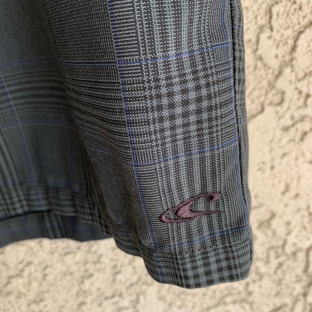 O’NEILL plaid shorts!!!! - Picture 2 of 8